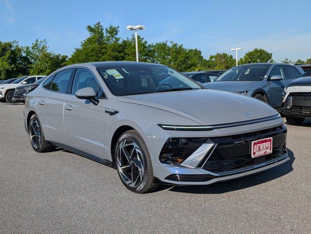 new 2025 Hyundai Sonata car, priced at $32,880