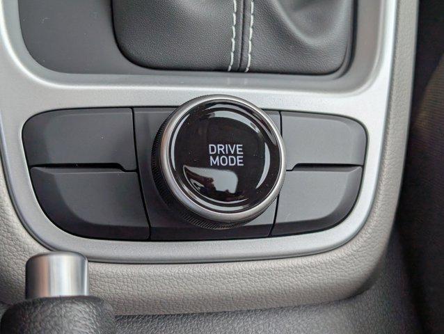 new 2025 Hyundai Venue car, priced at $24,385