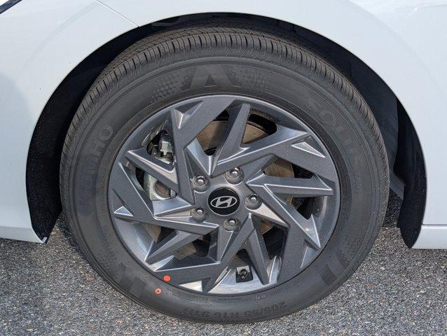 new 2025 Hyundai ELANTRA HEV car, priced at $27,720