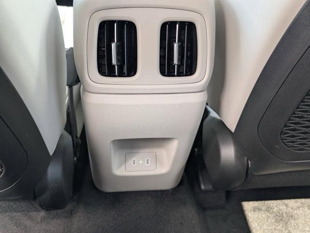 new 2025 Hyundai TUCSON Hybrid car, priced at $39,090
