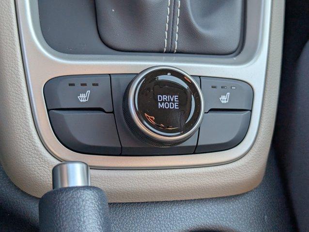 new 2025 Hyundai Venue car, priced at $25,560
