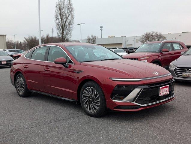 new 2025 Hyundai Sonata Hybrid car, priced at $33,425