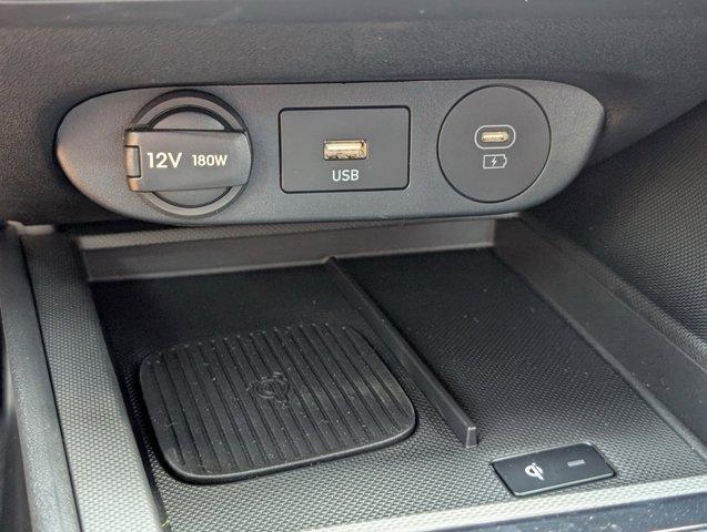 new 2025 Hyundai Elantra car, priced at $25,135