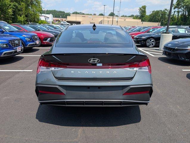 new 2025 Hyundai Elantra car, priced at $25,135
