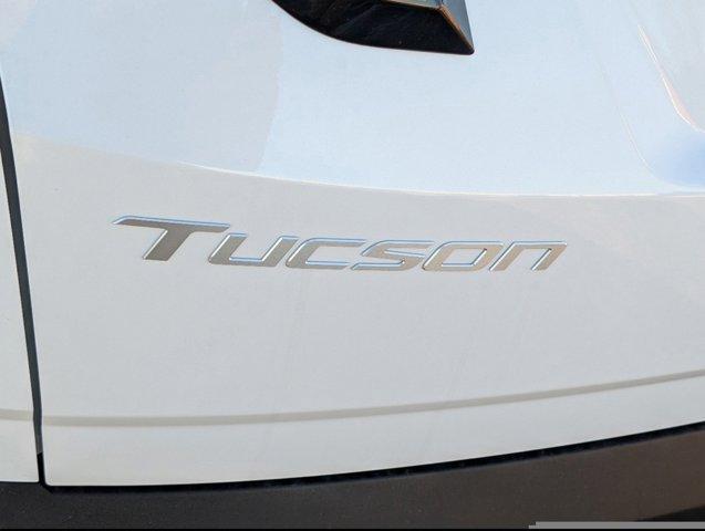 new 2025 Hyundai TUCSON Hybrid car, priced at $38,930