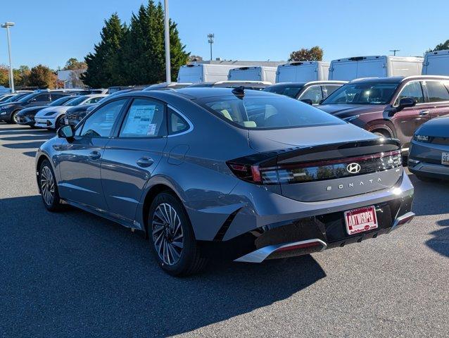 new 2026 Hyundai Sonata Hybrid car, priced at $39,895