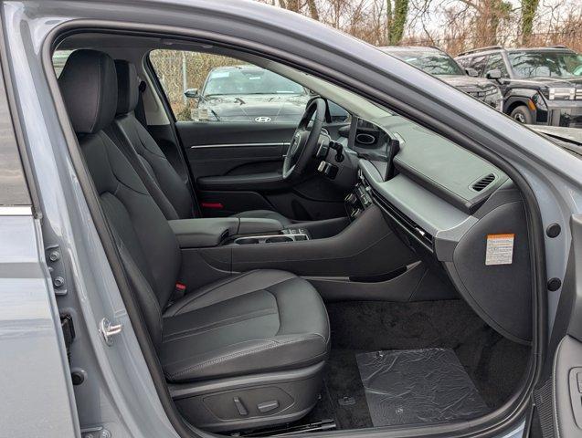 new 2025 Hyundai Sonata Hybrid car, priced at $39,420