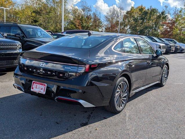 new 2026 Hyundai Sonata Hybrid car, priced at $39,940