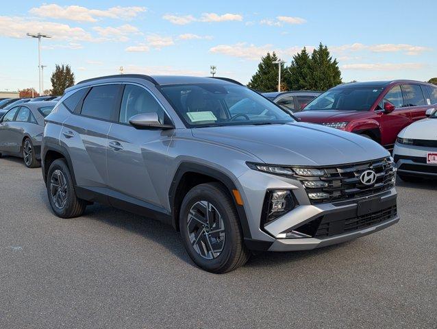 new 2025 Hyundai TUCSON Hybrid car, priced at $35,590