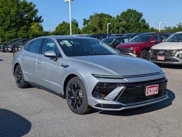 new 2025 Hyundai Sonata car, priced at $29,900