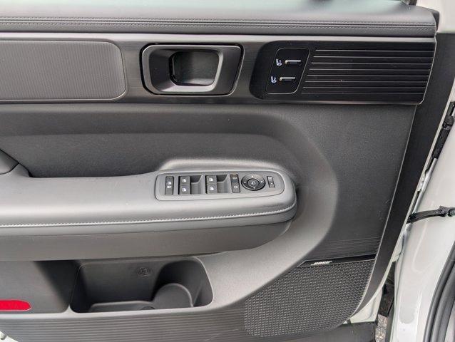 new 2025 Hyundai SANTA FE HEV car, priced at $52,364