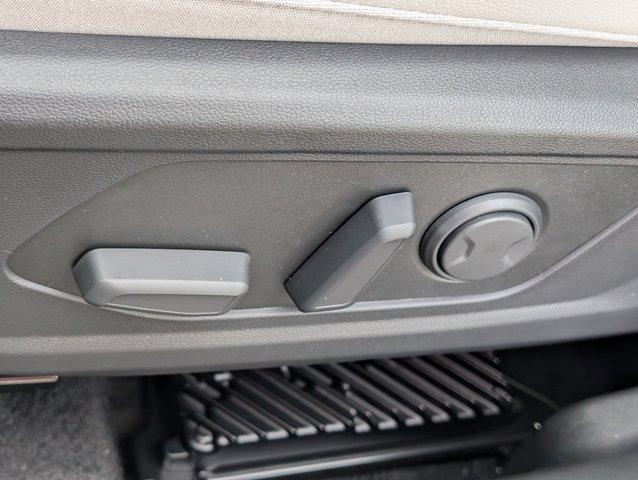 new 2025 Hyundai TUCSON Hybrid car, priced at $43,030
