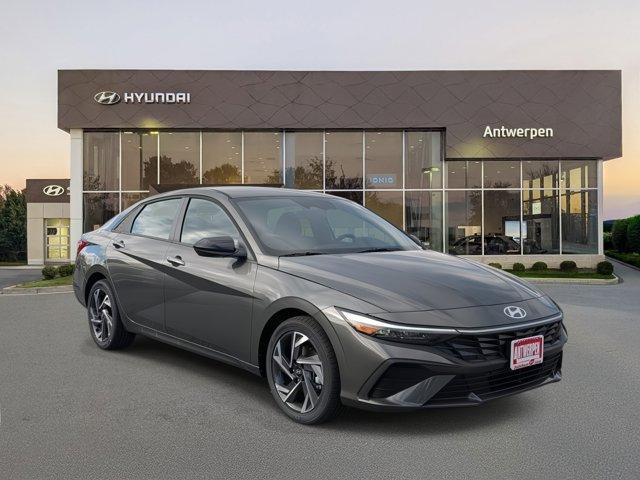 new 2025 Hyundai Elantra car, priced at $25,160