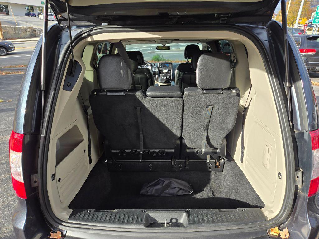 used 2014 Chrysler Town & Country car, priced at $6,495