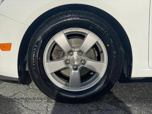 used 2015 Chevrolet Cruze car, priced at $10,095