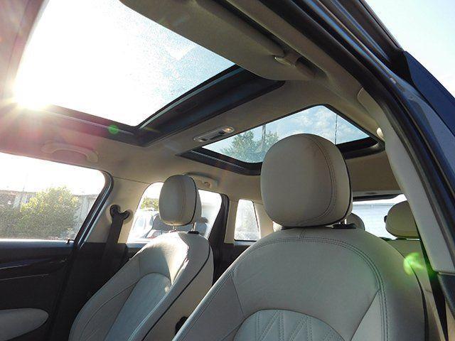 used 2023 MINI Hardtop car, priced at $27,395