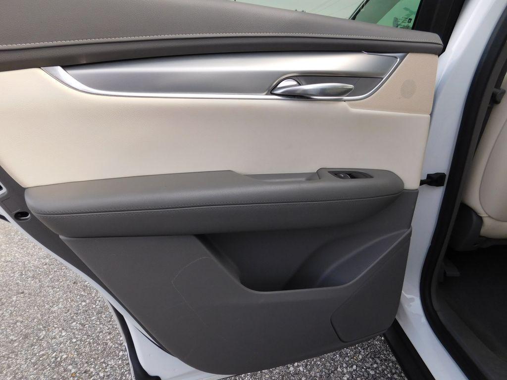 used 2019 Cadillac XT5 car, priced at $19,995