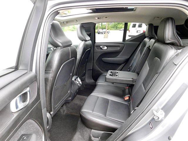 used 2019 Volvo XC40 car, priced at $24,995