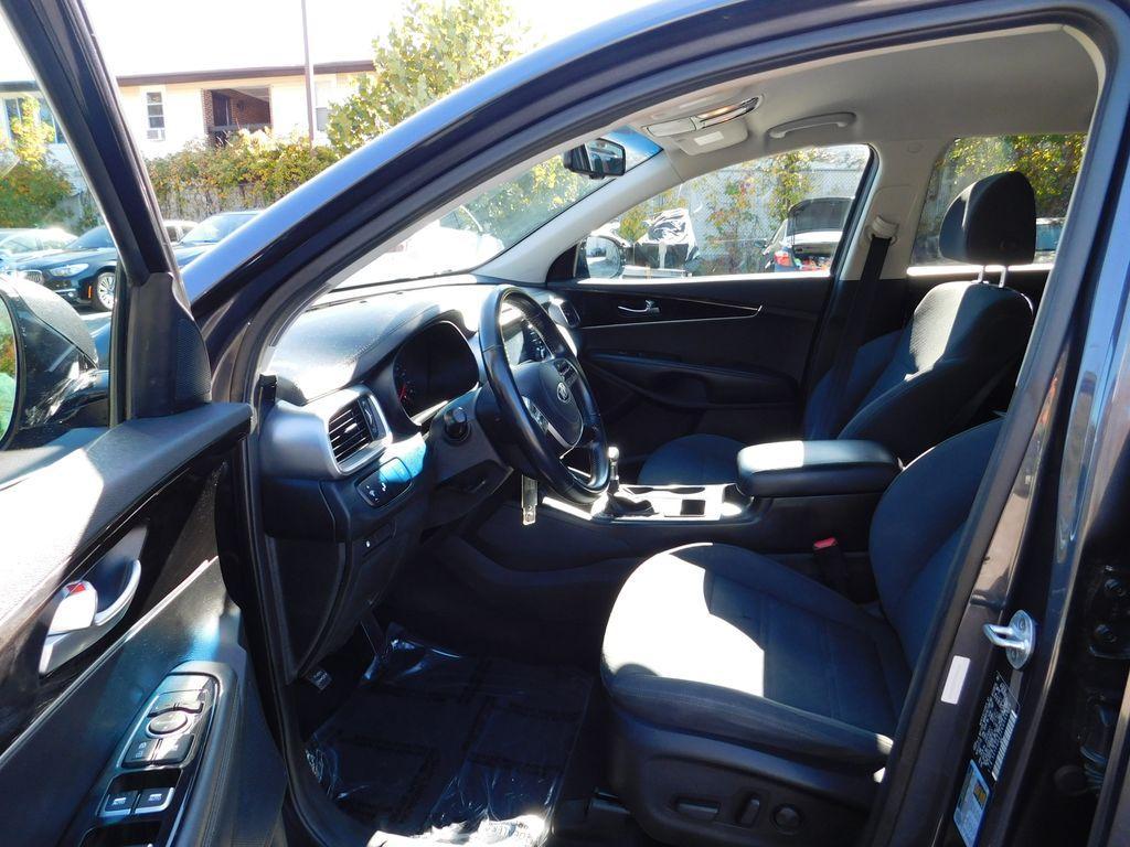used 2019 Kia Sorento car, priced at $12,925