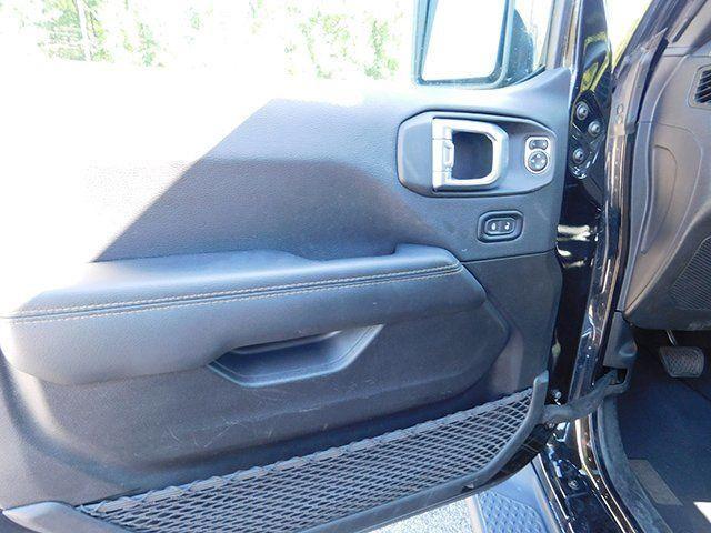 used 2023 Jeep Gladiator car, priced at $34,437