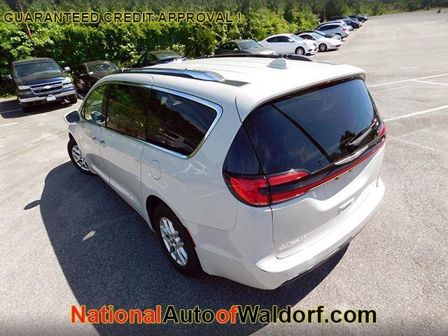 used 2021 Chrysler Pacifica car, priced at $20,895