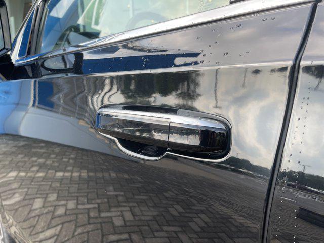used 2022 Cadillac Escalade ESV car, priced at $60,998