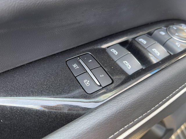 used 2022 Cadillac Escalade ESV car, priced at $60,998
