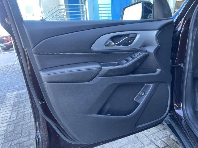 used 2022 Chevrolet Traverse car, priced at $24,238