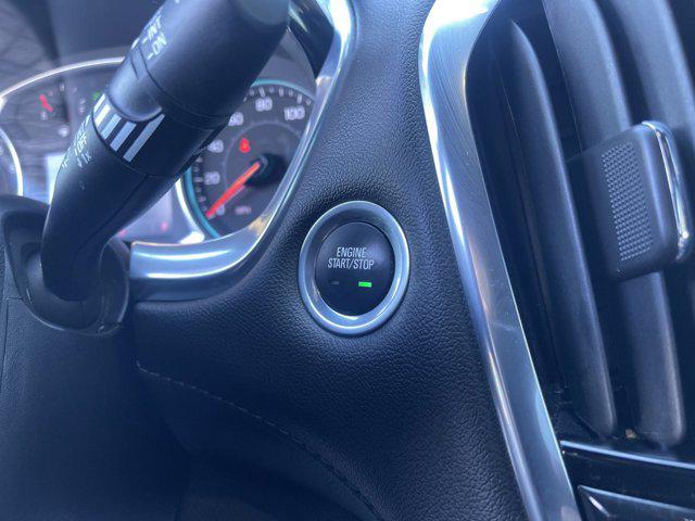 used 2022 Chevrolet Traverse car, priced at $24,238
