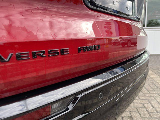 used 2024 Chevrolet Traverse car, priced at $55,998
