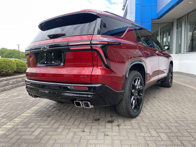 used 2024 Chevrolet Traverse car, priced at $55,998