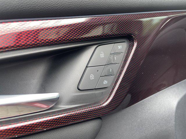 used 2024 Chevrolet Traverse car, priced at $55,998