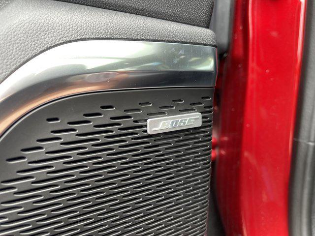 used 2024 Chevrolet Traverse car, priced at $55,998