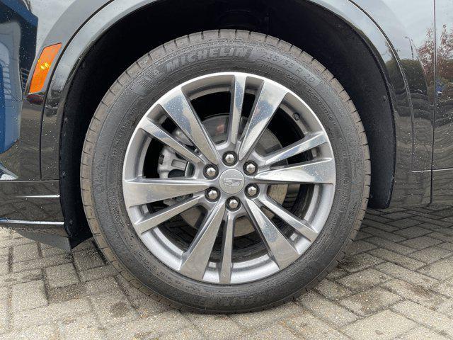 used 2025 Cadillac XT6 car, priced at $50,746