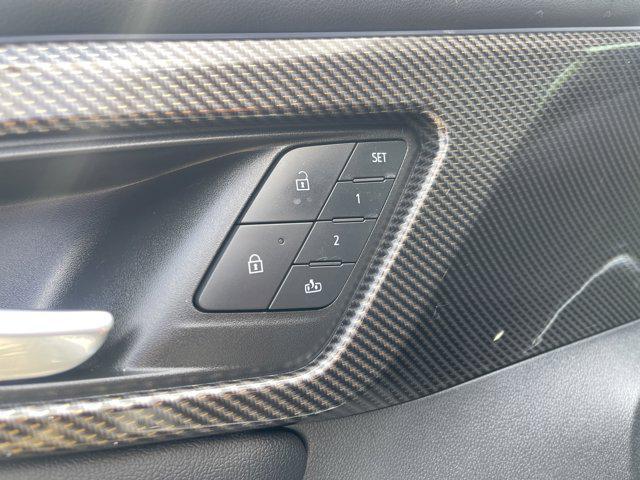 used 2024 Chevrolet Traverse car, priced at $54,994