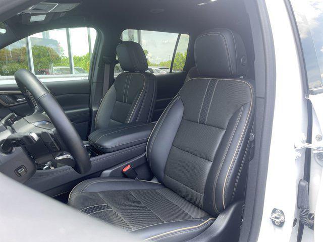 used 2024 Chevrolet Traverse car, priced at $54,994