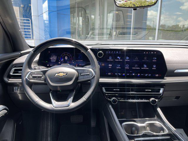 used 2024 Chevrolet Traverse car, priced at $54,994