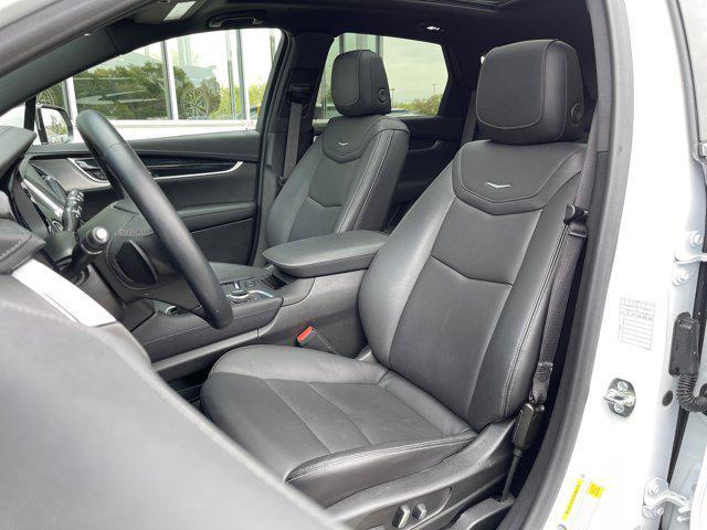 used 2025 Cadillac XT5 car, priced at $48,936