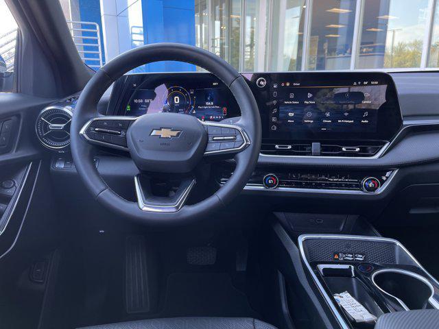 used 2025 Chevrolet Equinox car, priced at $28,999