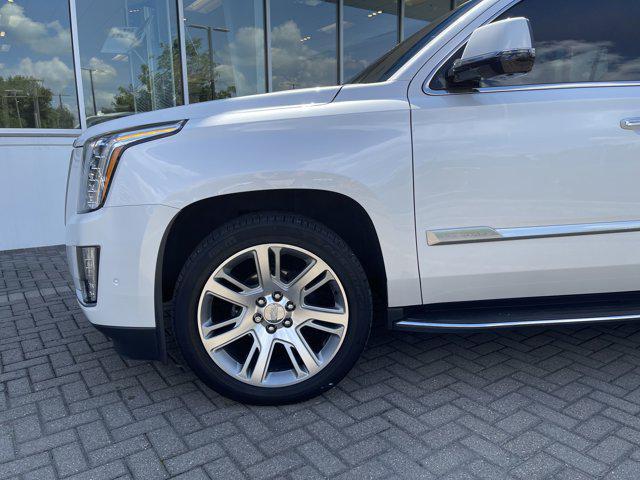 used 2020 Cadillac Escalade car, priced at $41,899