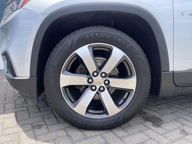 used 2020 Chevrolet Traverse car, priced at $21,916