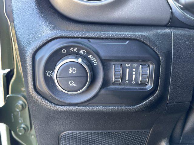 used 2021 Jeep Gladiator car, priced at $32,998