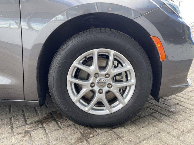 used 2023 Chrysler Pacifica car, priced at $25,648