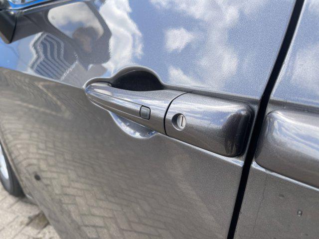 used 2023 Chrysler Pacifica car, priced at $25,648