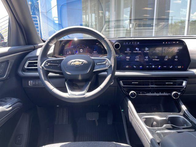 used 2024 Chevrolet Traverse car, priced at $40,990