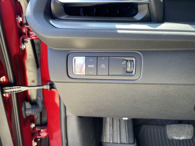 used 2024 Chevrolet Traverse car, priced at $40,990