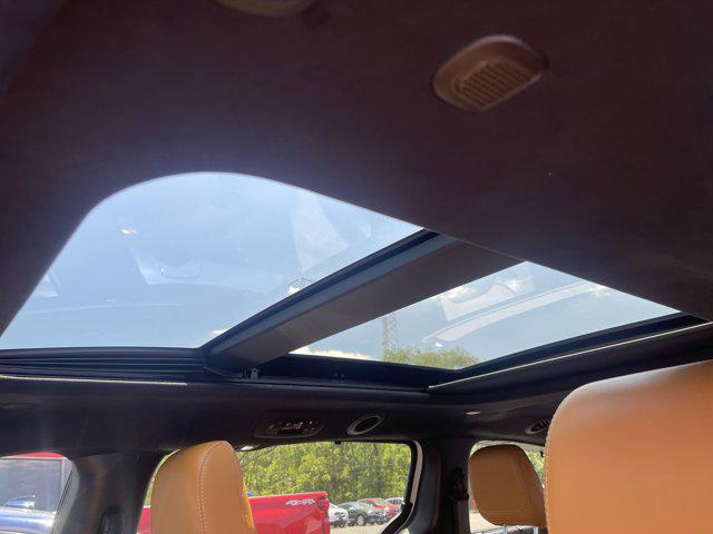 used 2022 Chrysler Pacifica car, priced at $35,998