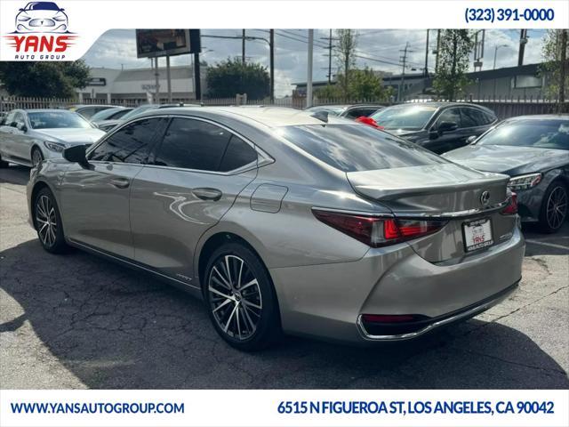 used 2020 Lexus ES 300h car, priced at $28,995