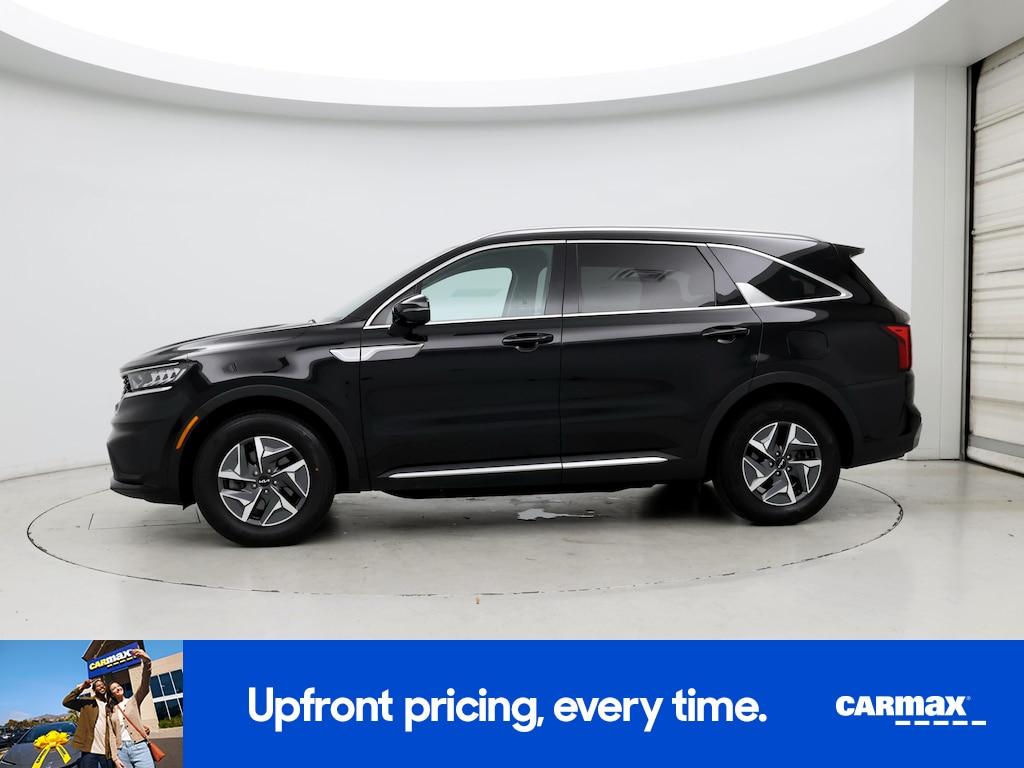 used 2022 Kia Sorento Hybrid car, priced at $29,998