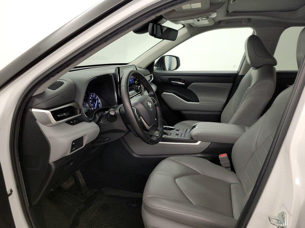 used 2022 Toyota Highlander car, priced at $36,998